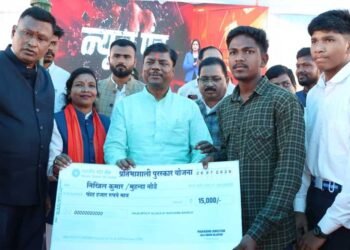 जैगूर में गूंजा ‘मन की बात’ का संदेश, प्रधानमंत्री को सुनने उमड़ा जनसैलाब