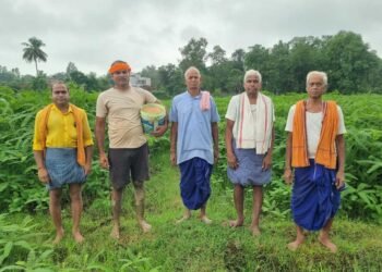 लैलूंगा के पाकरगांव के सुगंधित जवांफूल चावल की खुशबू पहुंच रही मुख्यमंत्री निवास तक