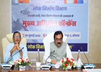 निर्देशों की अनदेखी बर्दाश्त नहीं, लापरवाही पर होगी कार्रवाई : मंत्री  सिंह