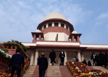 यूट्यूबर गुलशन पाहुजा को सुप्रीम कोर्ट की फटकार, जज पर गंभीर आरोप लगाने पर सख्त टिप्पणी