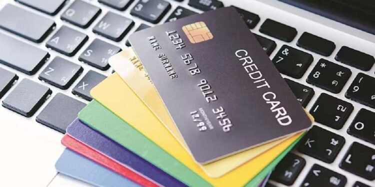46 पैसे की कमी पर ₹1,200 का चार्ज? जानिए क्रेडिट कार्ड पर RBI के नियम