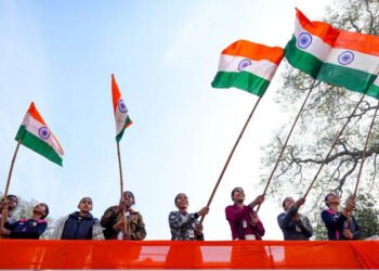 Har Ghar Tiranga 2026: तिरंगा फहराने से उतारने तक जानें पूरे नियम, ऐसे डाउनलोड करें सर्टिफिकेट