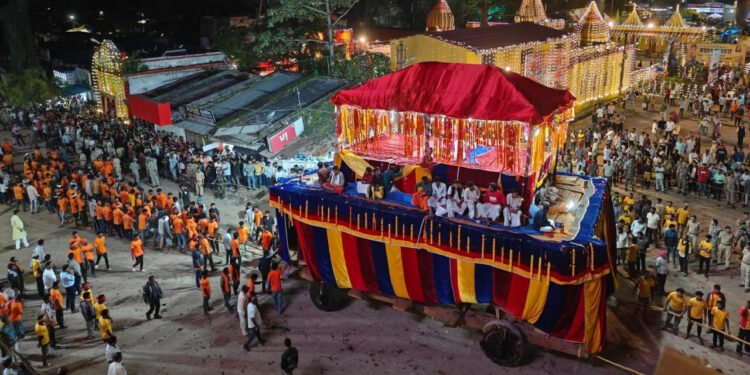 रायपुर : विश्व प्रसिद्ध ऐतिहासिक बस्तर दशहरा पर्व, पाट जात्रा पूजा विधान के साथ कल से शुरू होगा