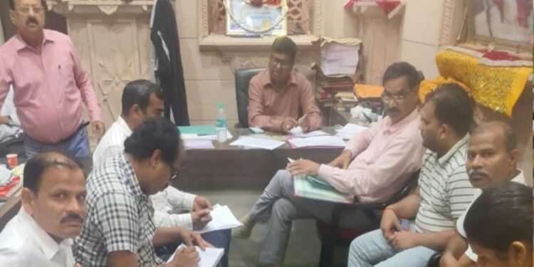 ग्वालियर के अचलेश्वर महादेव मंदिर का प्रशासन ने लिया नियंत्रण, दानपेटियां सील; अधिकारी करेंगे निगरानी