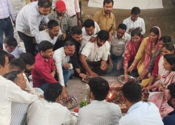सद्बुद्धि यज्ञ कर कृषि विस्तार अधिकारियों ने फूंका विरोध का बिगुल, eHRMS के खिलाफ अनोखा प्रदर्शन