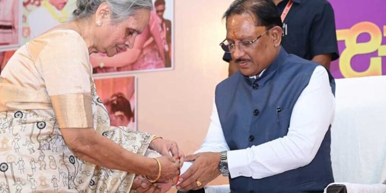बहनों का स्नेह और आशीर्वाद मेरे लिए अनमोल : मुख्यमंत्री विष्णु देव साय