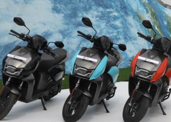187KM रेंज और डबल बैटरी की ताकत! Hero Vida EV स्कूटर के 3 लाख खरीदार, बिक्री में बड़ा रिकॉर्ड