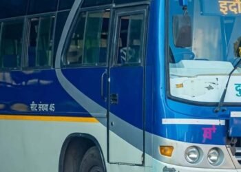 इंदौर-नाशिक मार्ग पर अवैध बसों का संचालन, यात्रियों की सुरक्षा पर सवाल