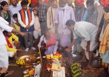 बस्तर दशहरा की पहली रस्म ‘पाट जात्रा’ संपन्न, शुरू हुआ ऐतिहासिक पर्व का आगाज