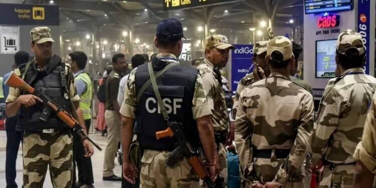 CG हाईकोर्ट का बड़ा फैसला, सेना पर आपत्तिजनक पोस्ट करने वाले CISF कांस्टेबल की सैलरी कटौती बरकरार