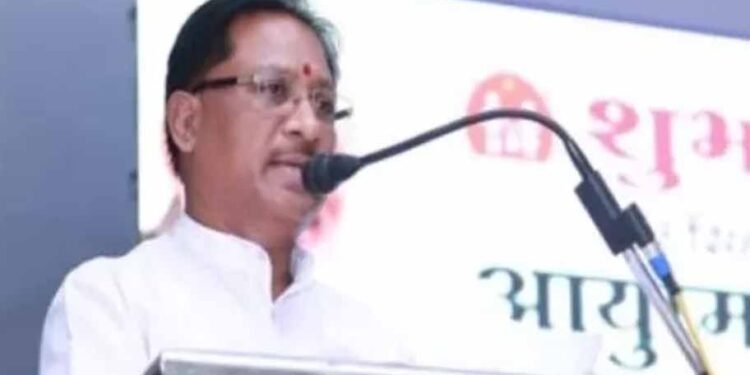 बलरामपुर-जशपुर दौरे पर रवाना CM साय, बोले- कांग्रेस ने आदिवासियों को सिर्फ वोट बैंक समझा