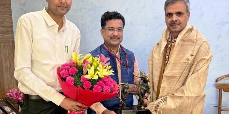 केन्द्रीय आवासन और शहरी कार्य मंत्रालय के सचिव ने छत्तीसगढ़ में प्रधानमंत्री आवास योजना (शहरी) 2.0 के क्रियान्वयन की सराहना की