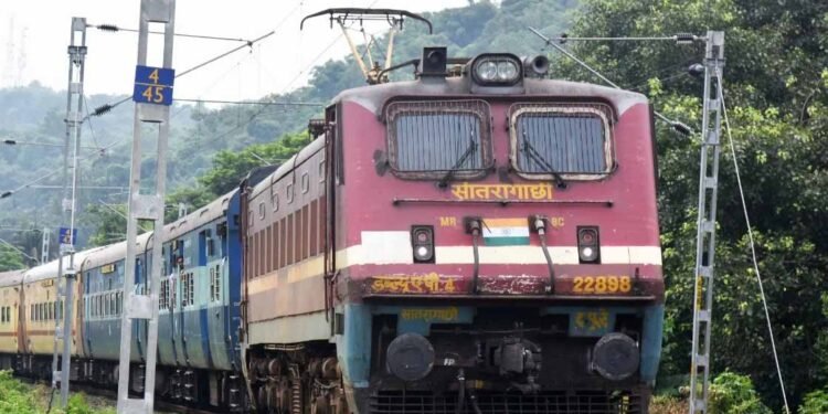 खंडवा को बड़ी रेल सौगात, पुणे-जबलपुर साप्ताहिक ट्रेन के ठहराव को मिली मंजूरी