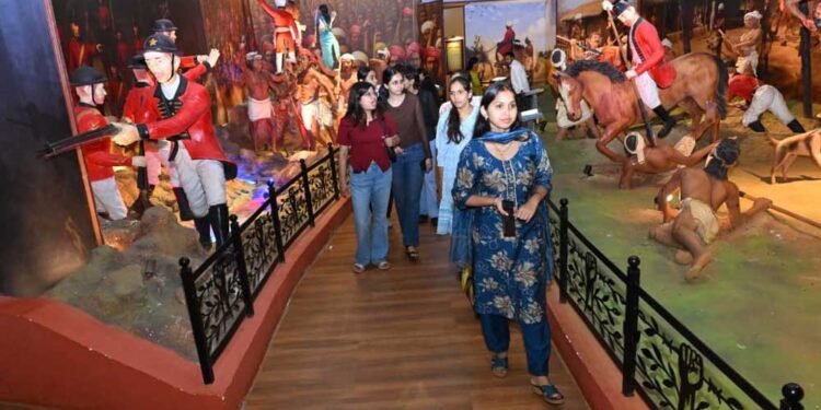 देश-विदेश के पर्यटक आ रहे हैं जनजातीय संग्रहालय, उद्देश्य हो रहा सार्थक