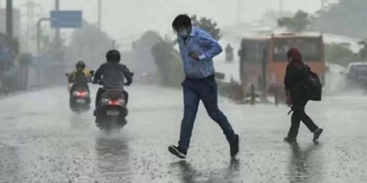 1 सितंबर को 20 राज्यों में भारी बारिश का अलर्ट, 70 KM की रफ्तार से आंधी