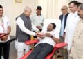 राज्यपाल पटेल ने लोकभवन में रक्तदान-स्वास्थ्य शिविर का किया शुभारंभ, 370 लोग हुए शामिल