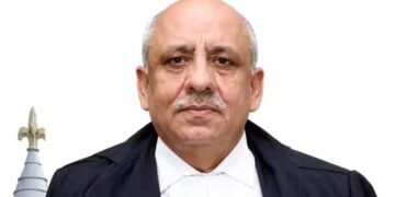 पूर्व हाईकोर्ट जस्टिस का बड़ा ऐलान, PM फंड में देंगे ₹1 करोड़; पत्नी संग करेंगे देहदान