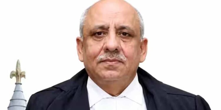 पूर्व हाईकोर्ट जस्टिस का बड़ा ऐलान, PM फंड में देंगे ₹1 करोड़; पत्नी संग करेंगे देहदान
