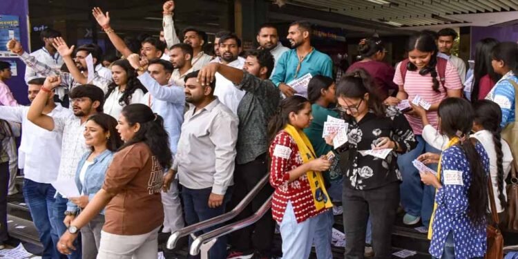 DUSU Election Result: ABVP की 3 पदों पर जीत, उपाध्यक्ष पद निर्दलीय दीपांशु शौकीन के नाम