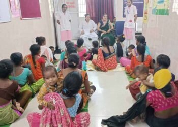 सेवा की कहानी : पोषण पुनर्वास केंद्र से लौट रही बच्चों के चेहरे की मुस्कान