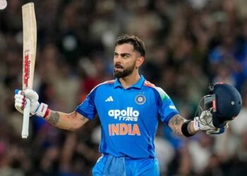 गिल-कोहली के शतक से वेस्टइंडीज पर भारत की 8 विकेट से बड़ी जीत