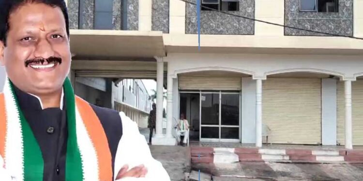 पूर्व कांग्रेस विधायक संजय शर्मा के ठिकानों पर ED की रेड, तेंदूखेड़ा-देवरी में खंगाले जा रहे रिकॉर्ड