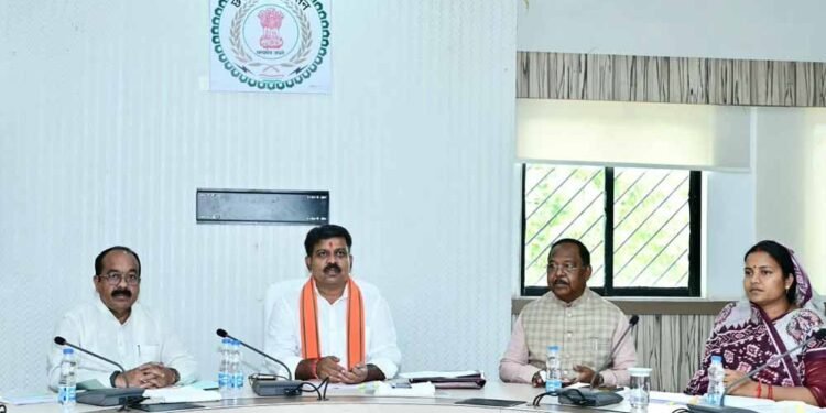 उप मुख्यमंत्री विजय शर्मा की अध्यक्षता में राजनीतिक प्रकरण वापसी समिति की हुई अहम बैठक