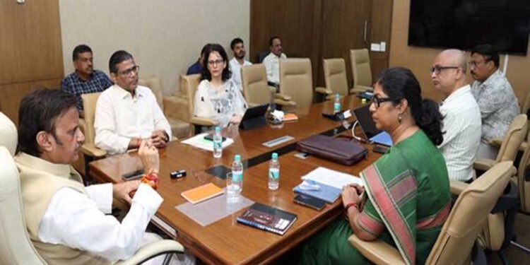बालाघाट में स्वास्थ्य सेवाओं की पहुंच और डिलीवरी व्यवस्था करें सुदृढ़: उप मुख्यमंत्री शुक्ल