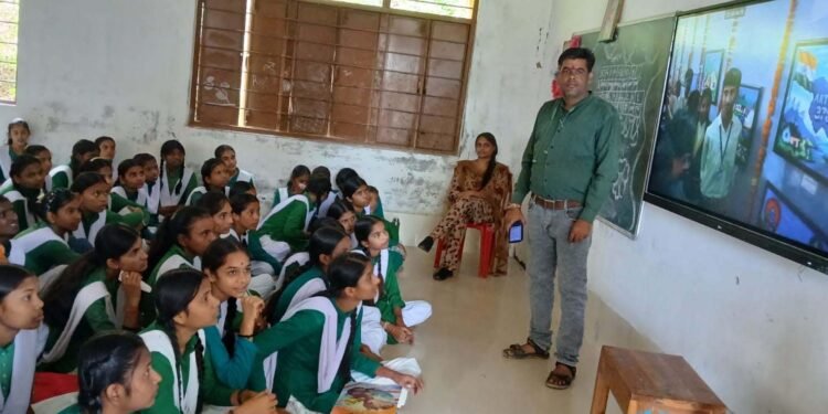 हायर सेकंडरी विद्यालय बिलासपुर एवं हर्रवाह में सेवा संकल्प अभियान के तहत कार्यक्रम आयोजित
