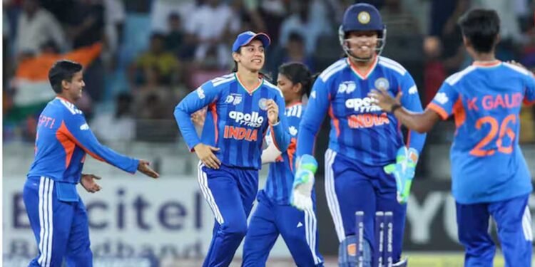 भारतीय शेरनियों के सामने पाकिस्तान ढेर, महज 55 रन पर ऑलआउट होकर बना शर्मनाक रिकॉर्ड