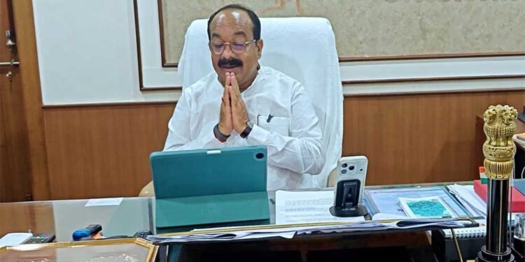 उप मुख्यमंत्री  अरुण साव ने एशियन गेम्स की कबड्डी गोल्ड मेडलिस्ट संजू देवी से बात कर दी बधाई, कहा आपने छत्तीसगढ़ का बढ़ाया मान