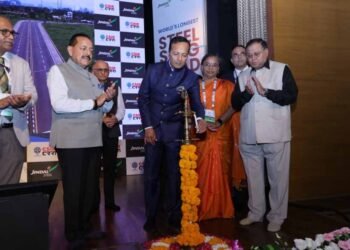 दुनिया की सबसे लंबी स्टील स्लैग रोड बनाकर जिंदल स्टील ने रचा इतिहास, बना गिनीज रिकॉर्ड