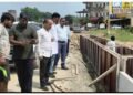 अंबिकापुर-रामानुजगंज NH पर घटिया निर्माण का आरोप, अध्यक्ष-उपाध्यक्ष ने मौके पर पहुंचकर रुकवाया काम