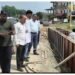 अंबिकापुर-रामानुजगंज NH पर घटिया निर्माण का आरोप, अध्यक्ष-उपाध्यक्ष ने मौके पर पहुंचकर रुकवाया काम