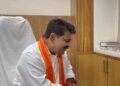 कवर्धा मेडिकल कॉलेज में प्रवेश लेने वाले जिले के प्रथम छात्र हिमांशु को उप मुख्यमंत्री  विजय शर्मा ने फोन कर दी बधाई एवं शुभकामनाएं