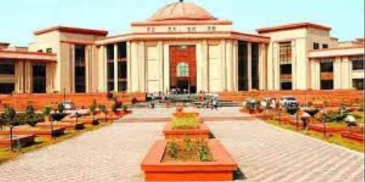 जशपुर दुष्कर्म केस में आरक्षक को झटका, छत्तीसगढ़ हाई कोर्ट ने अग्रिम जमानत याचिका की खारिज