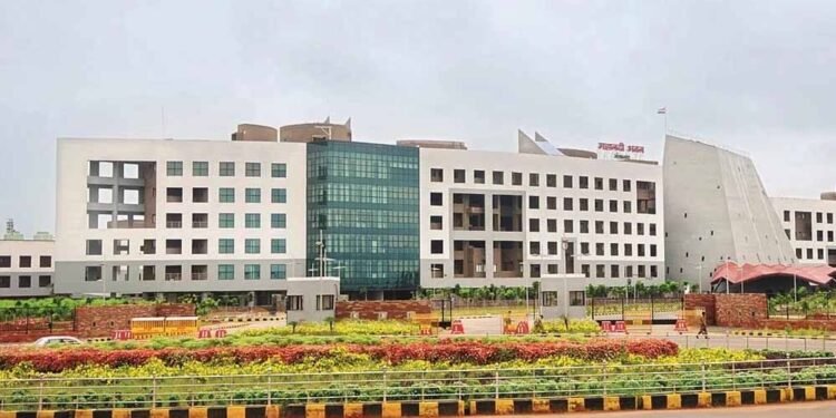 छत्तीसगढ़ में बड़ा प्रशासनिक फेरबदल, राज्य सेवा के 125 अधिकारियों का तबादला
