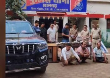 बिना नंबर की स्कॉर्पियो से मिले ₹1.29 करोड़ कैश, स्पेशल बॉक्स में छिपाई थी रकम