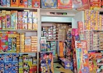 भोपाल के हलालपुरा पटाखा बाजार पर कार्रवाई की तैयारी, स्टे हटते ही होगा शिफ्ट