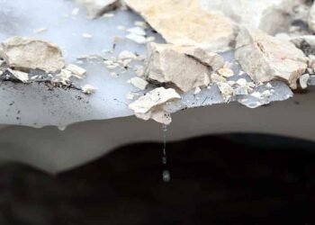 स्लोवेनिया का आखिरी ग्लेशियर भी खतरे में, 80 साल में आधी रह गई बर्फ