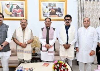 मुख्यमंत्री विष्णु देव साय से राजस्थान विधानसभा अध्यक्ष वासुदेव देवनानी ने की सौजन्य भेंट