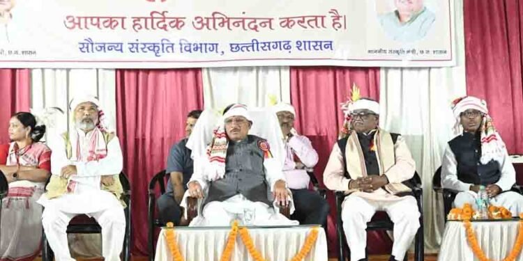करम परब हमारी समृद्ध जनजातीय संस्कृति और पूर्वजों की अमूल्य धरोहर, इसका संरक्षण एवं संवर्धन हम सभी का नैतिक दायित्व : मुख्यमंत्री साय