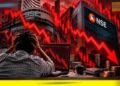 Jio लिस्टिंग से पहले शेयर बाजार में भारी गिरावट, सेंसेक्स-निफ्टी धड़ाम; IT शेयरों में मची बिकवाली