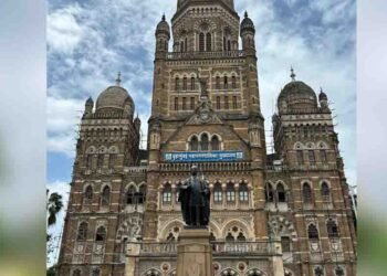 दिवाली पर कर्मचारियों को ₹33,000 का बोनस, मुंबई महानगरपालिका ने 93 हजार से ज्यादा कर्मियों को दिया तोहफा