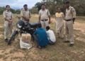 आबकारी ने तीन अलग अलग स्थानों से मोटरसाइकिल सहित चार आरोपियों से अवैध शराब पकड़ी