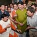 मुख्यमंत्री डॉ. यादव ने बरेला में सड़क किनारे लगी दुकान पर पी चाय