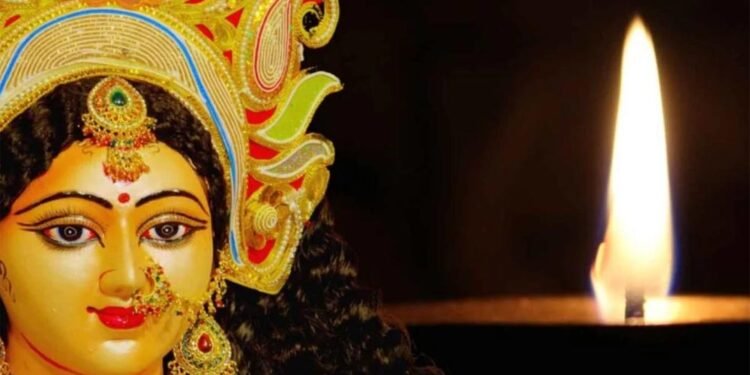 शारदीय नवरात्रि में अखंड ज्योति जलाने से पहले जान लें सही दिशा और जरूरी नियम