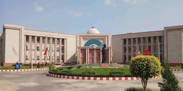किसान की आय, फसल और पानी के हिसाब से तैयार होगी खाद, ग्वालियर कृषि विश्वविद्यालय बना रहा नया मॉडल
