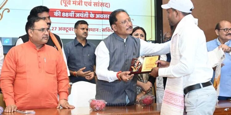 किसानों की समृद्धि और आय बढ़ाना हमारी सरकार की सर्वोच्च प्राथमिकता : मुख्यमंत्री  विष्णु देव साय