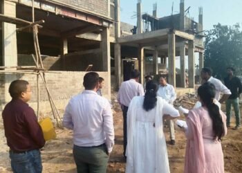 लोक निर्माण विभाग के सचिव ने निर्माणाधीन संयुक्त जिला कार्यालय भवन और पीडब्लूडी आवासीय परिसर का किया निरीक्षण